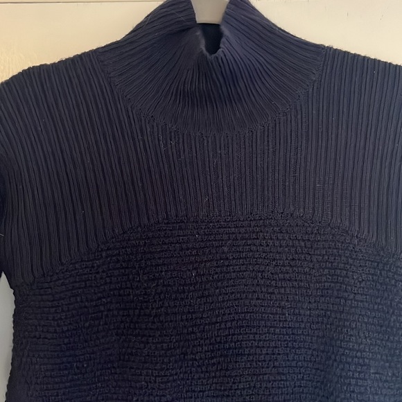 Lululemon Warm & Restore Sweater - Picture 3 of 5